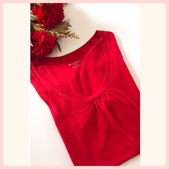 No Boundaries Candy Red Scoop Neck Tee Size L - Picture 6 of 6